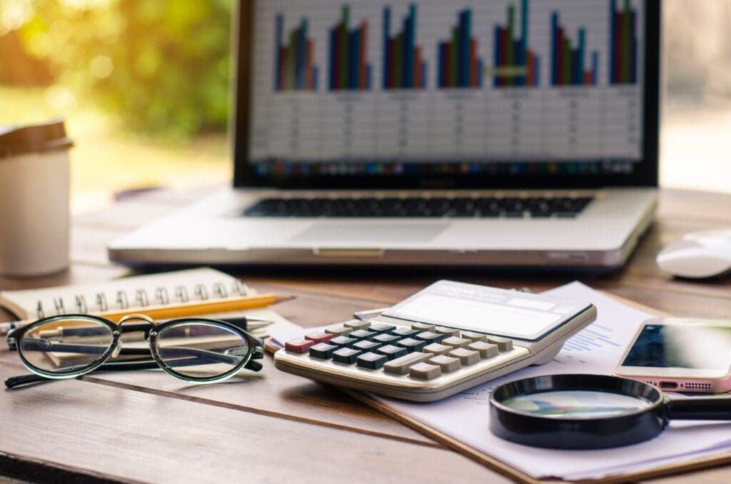 Optimizamos su inversión en marketing para maximizar el retorno y el impacto en el negocio.